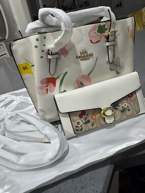 White Floral Print Leather Tote with Matching Wallet